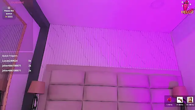 Živý XXX chat CarolineFyre