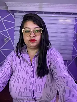 MiiaaJoness Webcam show