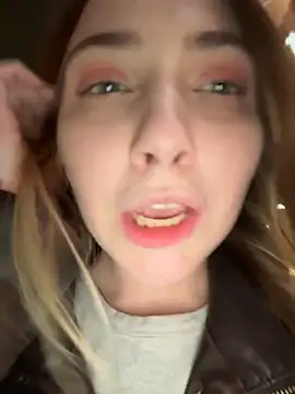 Czat XXX na żywo – Sunny___Bunny