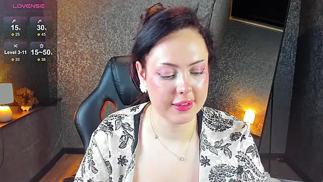 AlbaLimory's Live XXX Chat