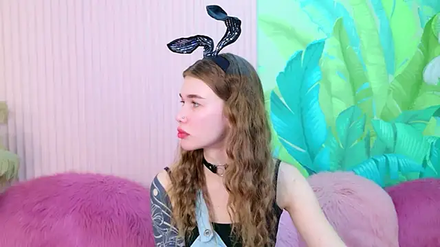 Czat XXX na żywo – Hana_Watt