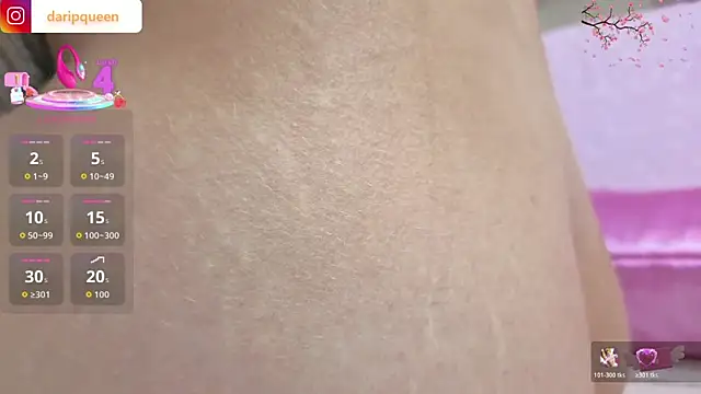 DaripQueen Show in webcam