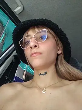 Dani-peggin – Naživo XXX chat