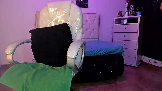 Amy_Kiitty_: онлайн-секс-чат