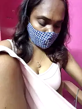 Queen-dhivya Show in webcam