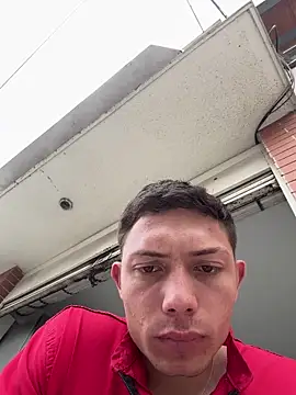 Czat XXX na żywo – santiObrero