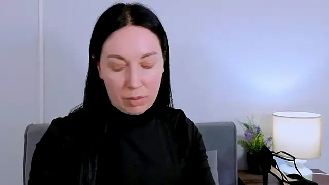 Онлайн чат XXX MiaFair