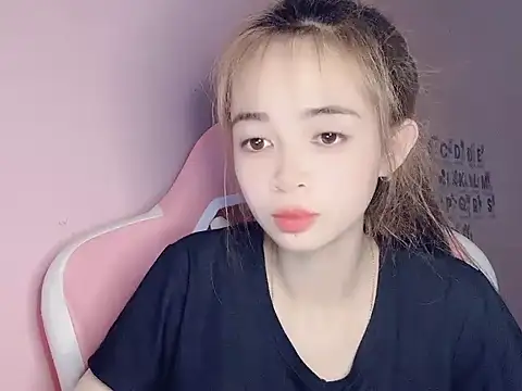 Odile068 Live XXX-Chat