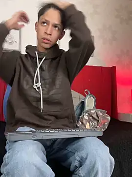 Pokazy przed kamerką – Ethan_qop