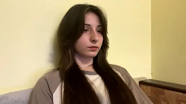 sakuraabloom7 Adlı Modelin Canlı XXX Sohbeti