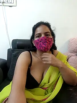 Rashilii_Bhabi Adlı Modelin Web Kamerası Şovu