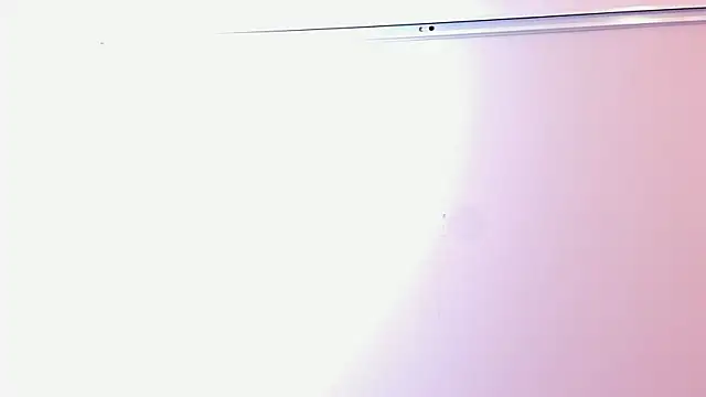 Show modela Lucy_bigboobss na web-kameri