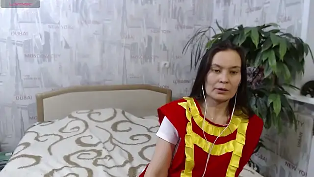 GinaQSoulのライブXXXチャット