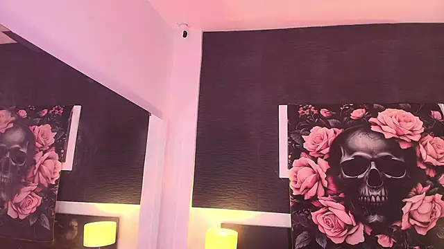 EvaaFoxxy1 – Live XXX-chat