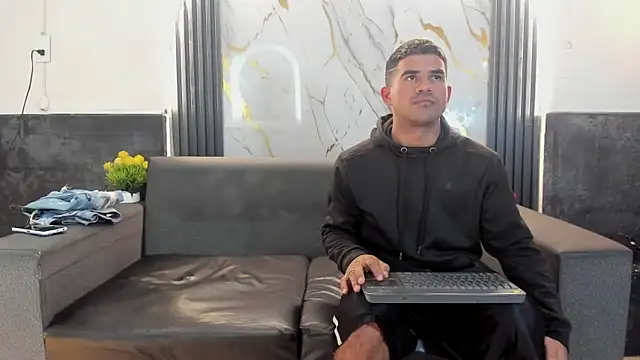 Chat XXX ao vivo de Latins_on_fire