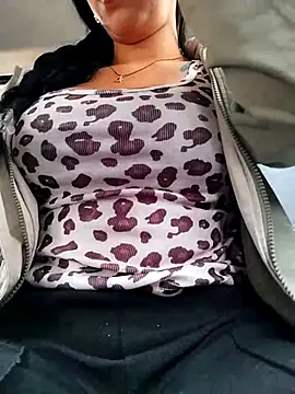 Czat XXX na żywo – Luianna