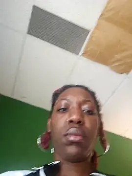 Chat +18 de oliviaprettypussy ao vivo