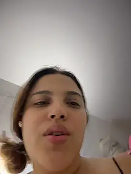 Colibri_xxx Chat XXX in diretta