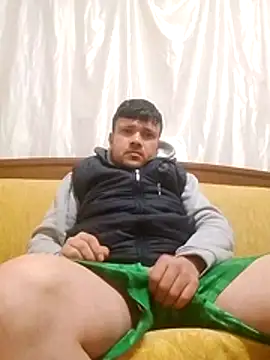 Canercakan: онлайн-секс-чат