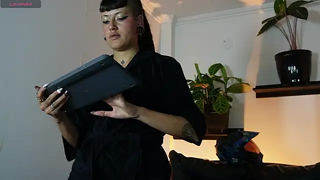 Chat +18 de _sharlotte777 ao vivo