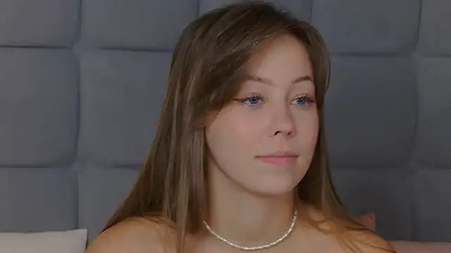 TheEmma Adlı Modelin Canlı XXX Sohbeti