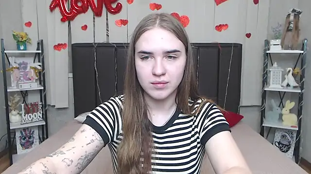 LauraHlot Chat XXX in diretta