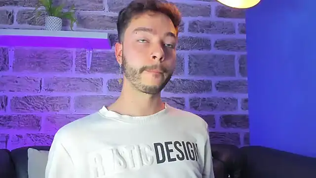 noah_ricci élő XXX-chatje