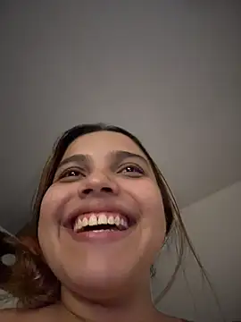 Colibri_xxx Chat XXX in diretta