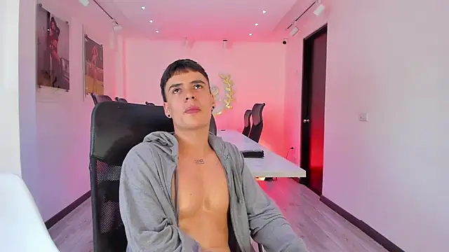 BenitoSaenz élő XXX-chatje