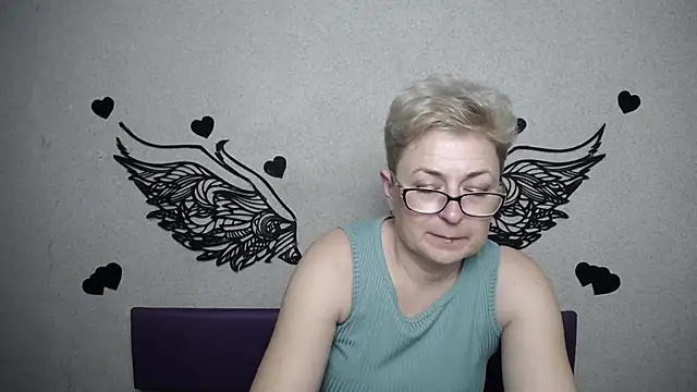 EmiliaGree 现场XXX聊天