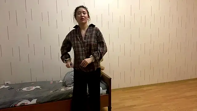 YourMiIa Chat XXX in diretta