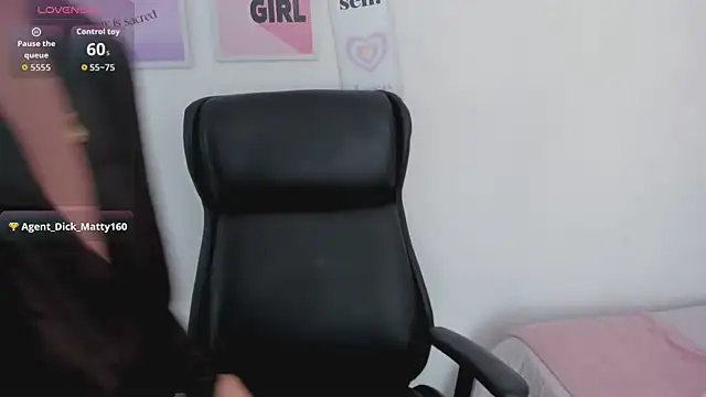 Chatroom XXX en direct de LanaJones_