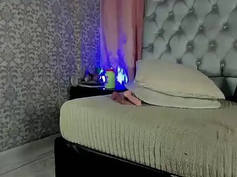 zoe_tamara Chat XXX in diretta