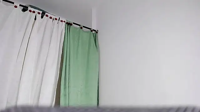 TessaLowe Webcam-Show