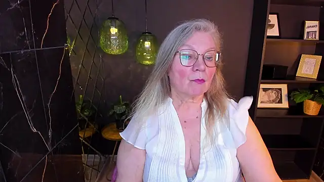 NataliMellow's Live XXX Chat