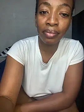 Candice950: онлайн-секс-чат