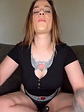 Luna_Lynn: онлайн-секс-чат