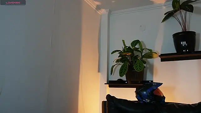 Czat XXX na żywo – _sharlotte777