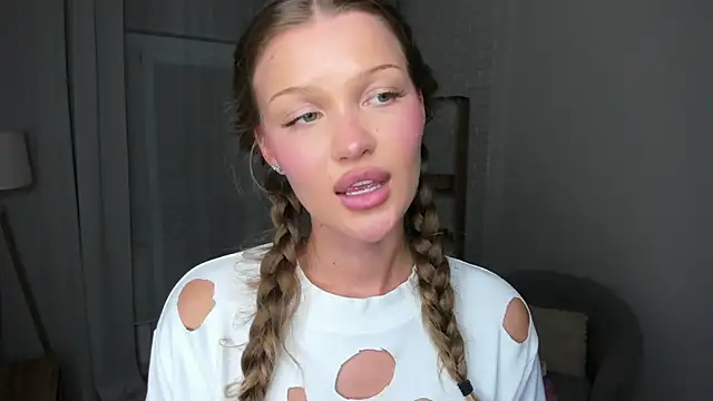 UuGrech Live XXX-chat