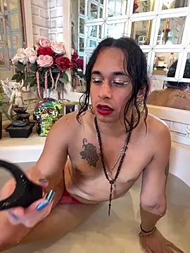 TranSexualJade95 Show in webcam