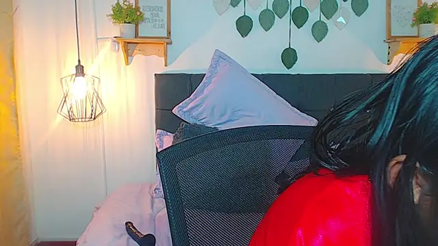 Emma_hassani: απευθείας συνομιλία ΧΧΧ