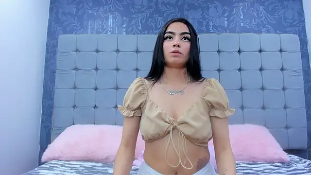 Melody_Horney live XXX chat