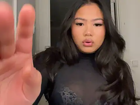 Show modela TitiTinyThai na web-kameri