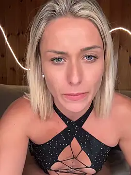 Sembang XXX Secara Langsung petrouchkaaa_