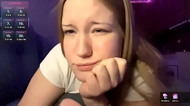 PandaFluffn Live XXX chat