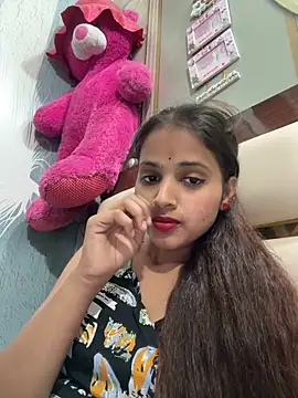 Naina11100 Live XXX-Chat