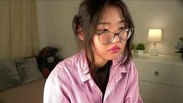 Živý XXX chat NelleMihalko