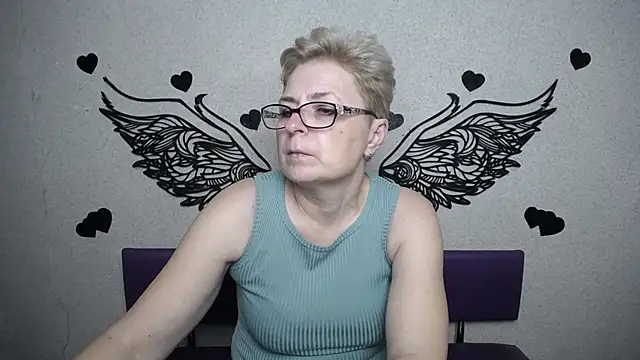 EmiliaGree: απευθείας συνομιλία ΧΧΧ