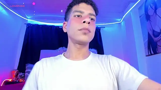 Ethan_Boyy Adlı Modelin Web Kamerası Şovu