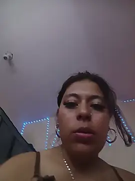 Онлайн чат XXX Konnyydesire